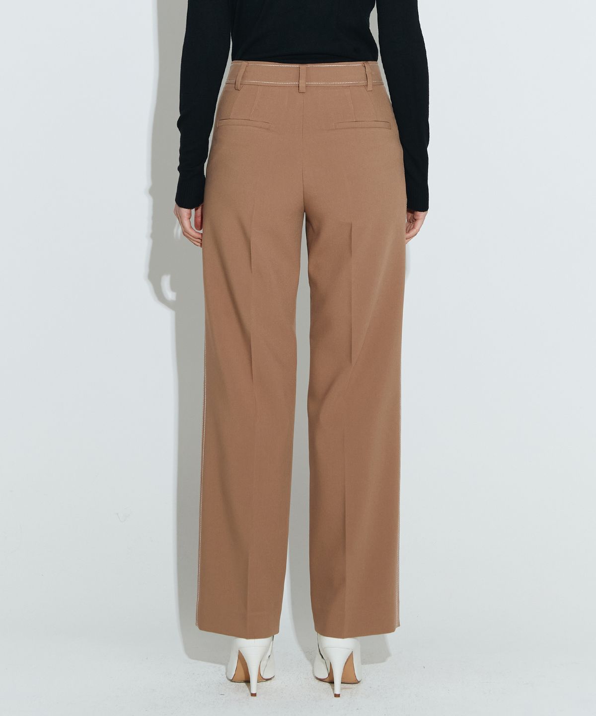 채뉴욕(CHAENEWYORK) Stitched straight trouser [Brown]
