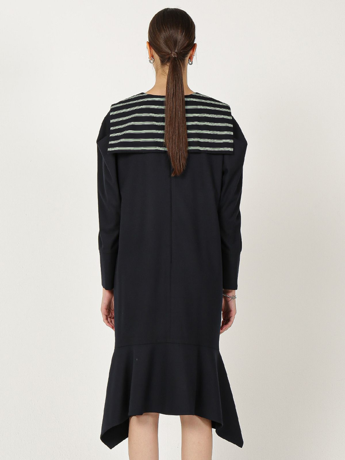 르이엘(LE YIEL) Flare Dress 플레어 드레스