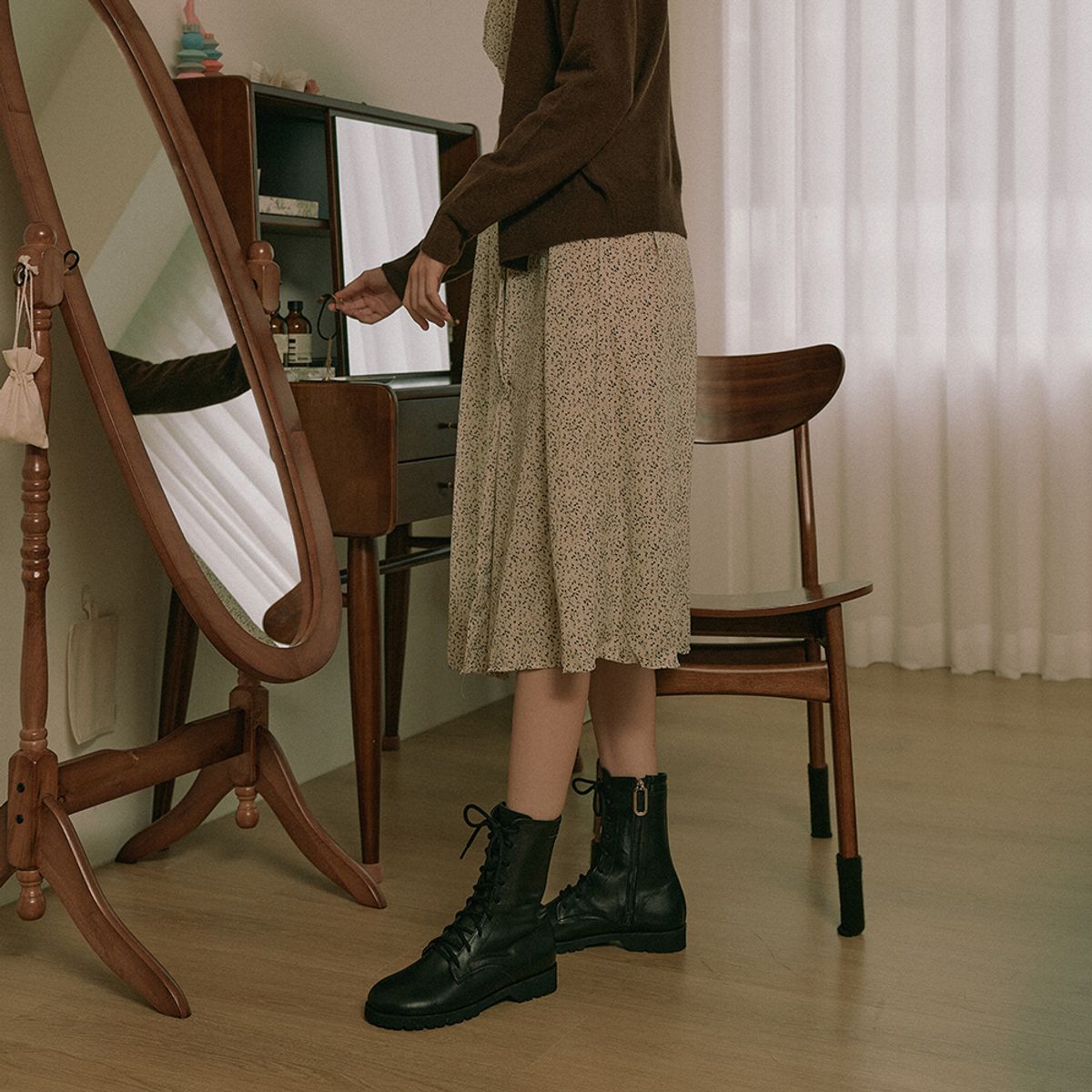 케리제이드(KERRIJADE) Flat Walker Boots_Black