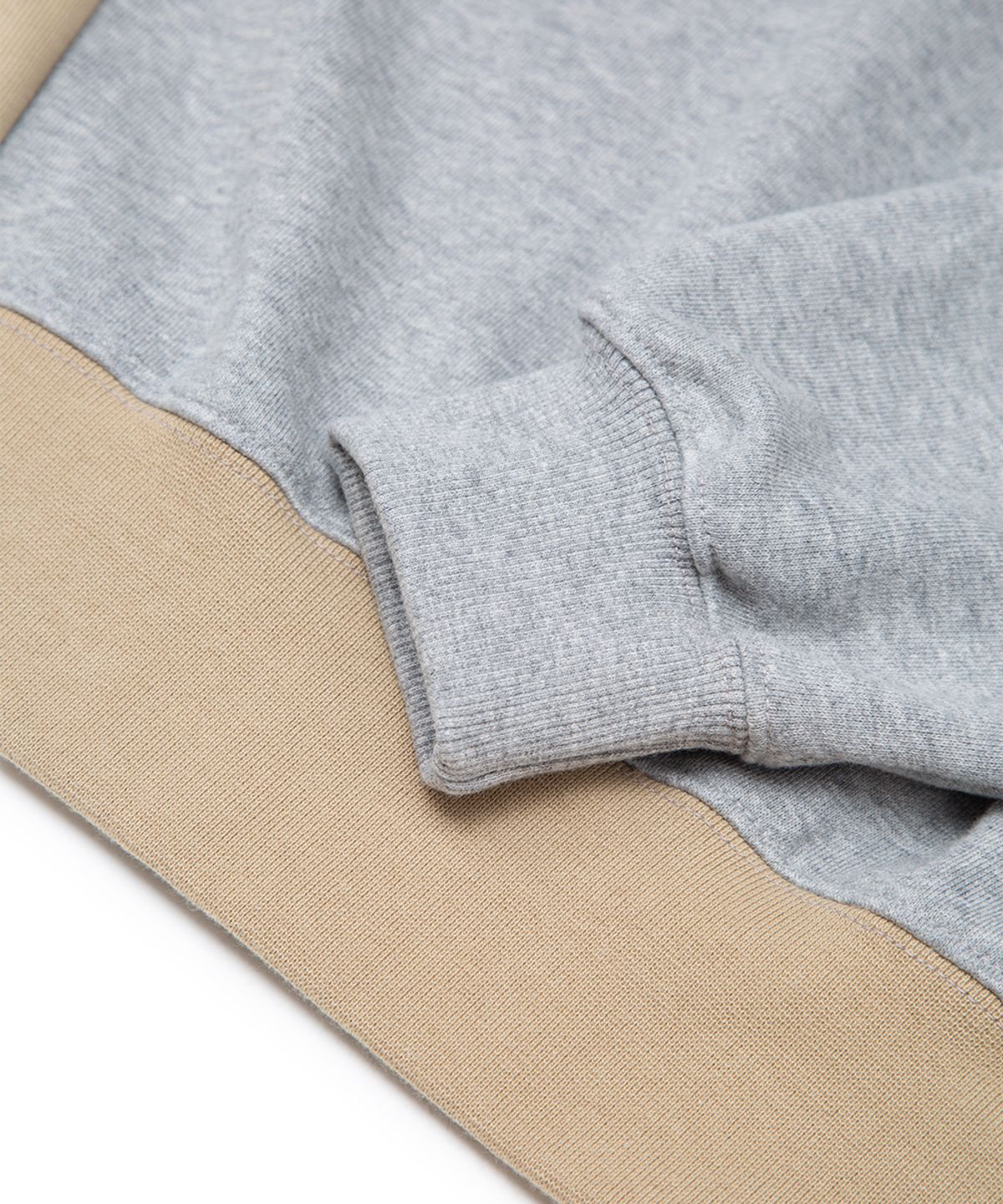 러프앤터프(RUFFNTUFF) Space R logo sweat shirts M / G