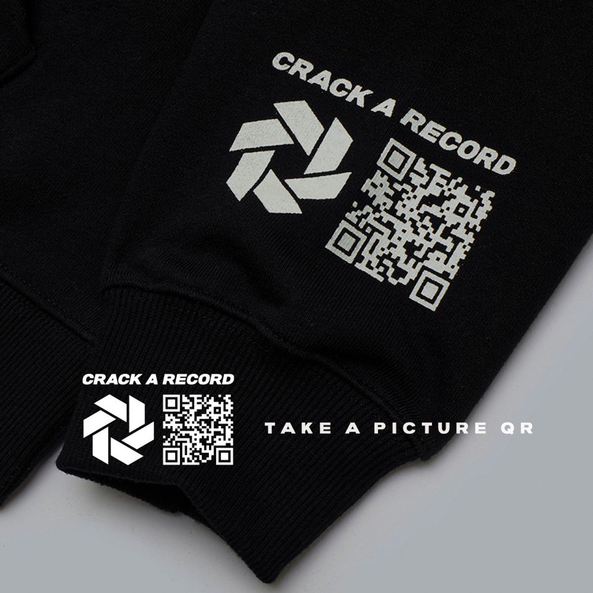 더신스(THE SINCE) CR 9.58s x QR hoodie