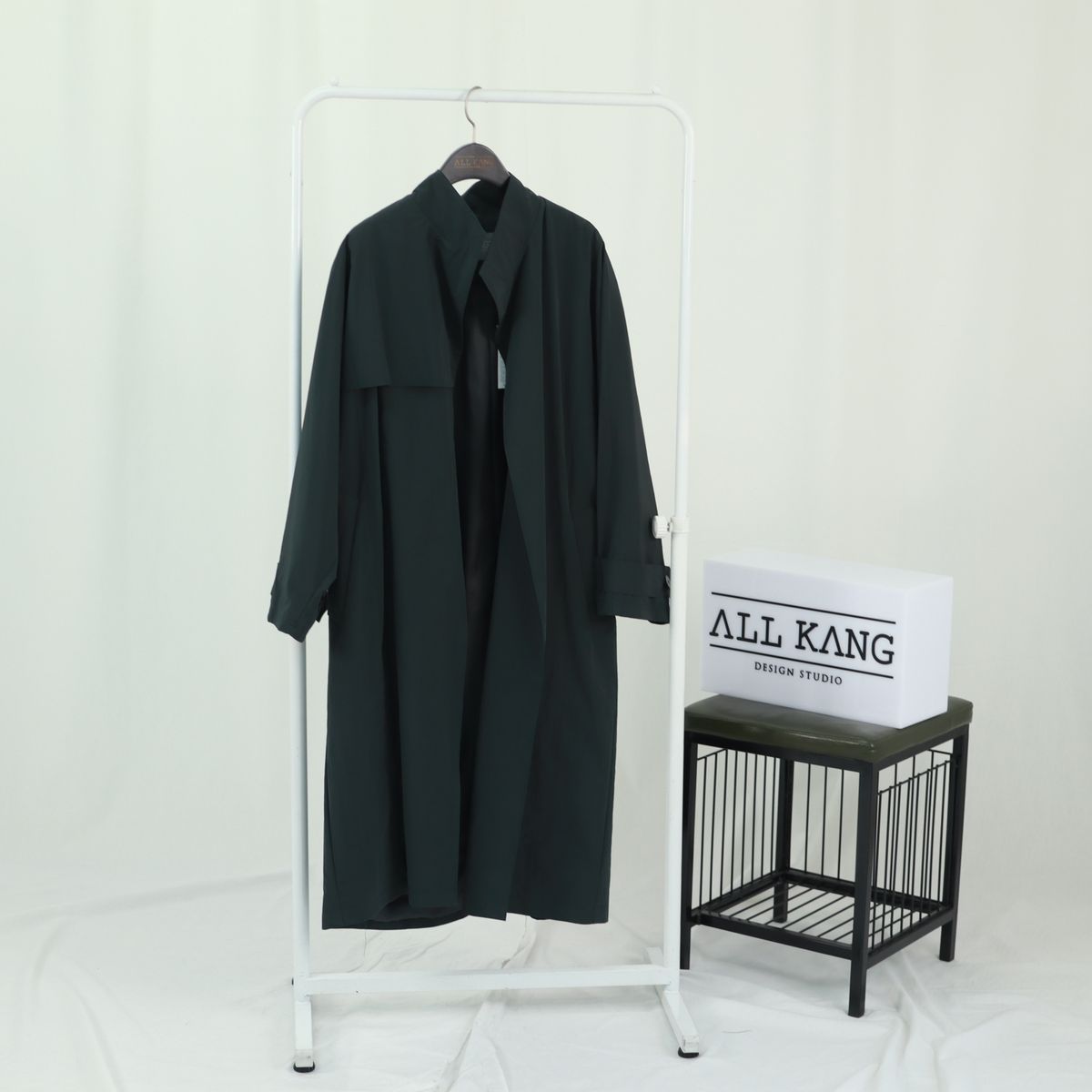올강 디자인 스튜디오(ALL KANG DESIGN STUDIO) 언발 날개 아방 바바리