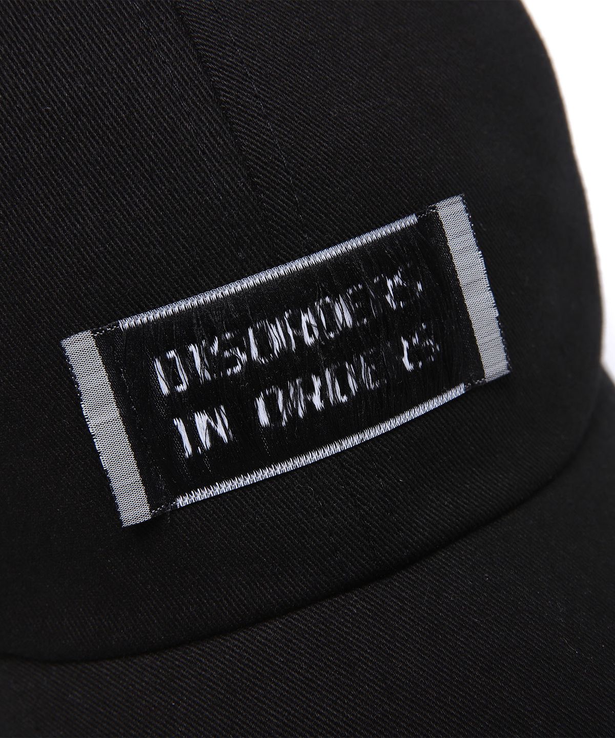 일레딧(ILLEDIT) BASIC LABEL BALLCAP BLACK