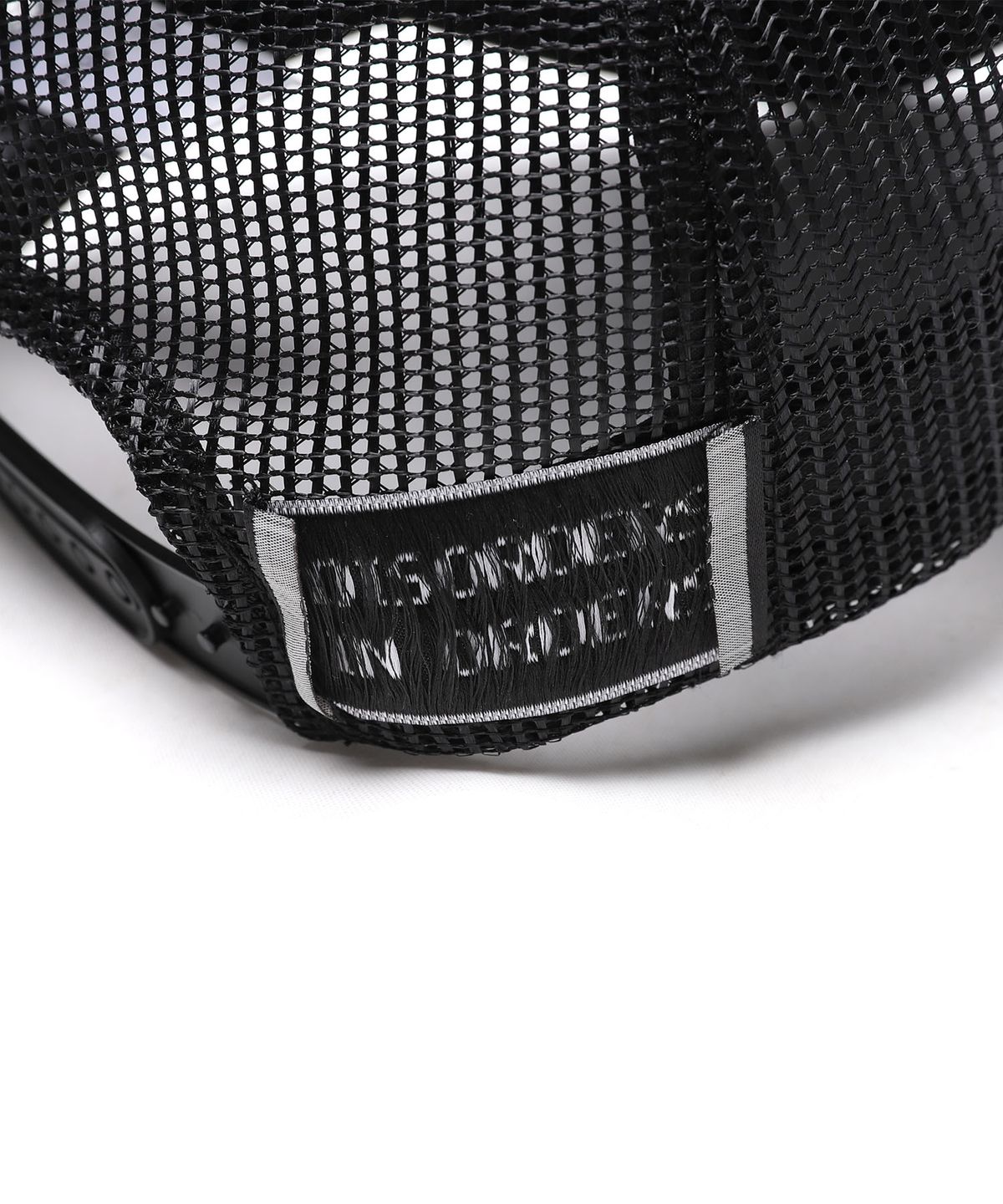 일레딧(ILLEDIT) TRANSCENDENCE MESH CAP BLACK