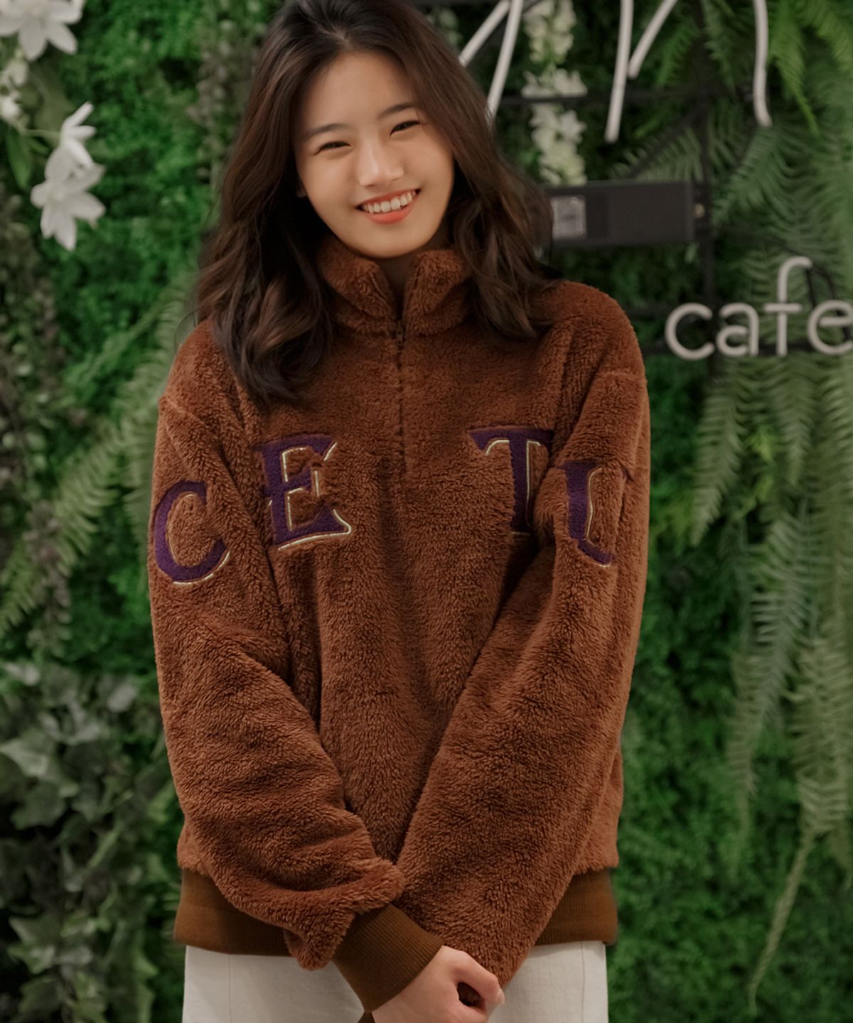 쎄뚜(CETU) 레터링 양털 보아 반집업 티셔츠 2color