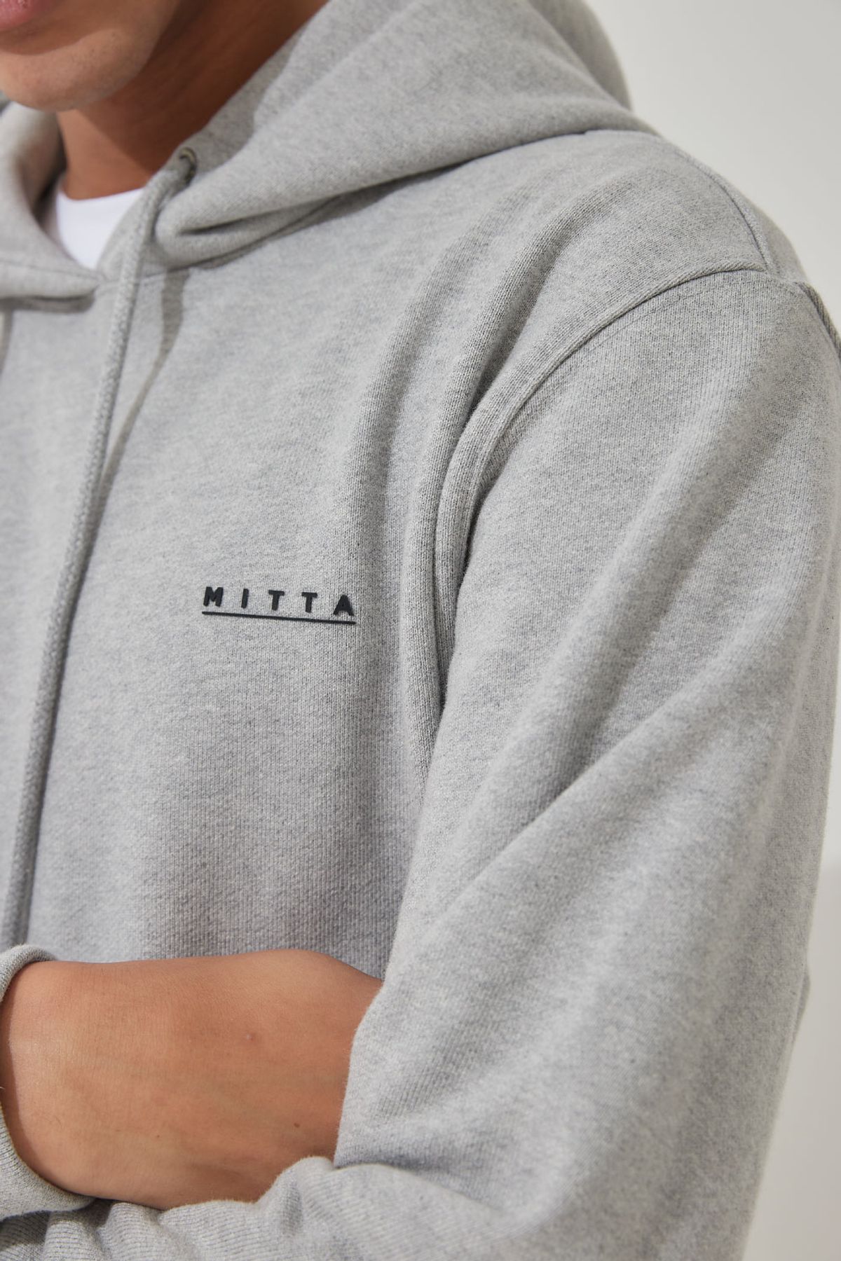 미타(MITTA) 헤비쭈리 로고 후드 스웨트셔츠 - 그레이