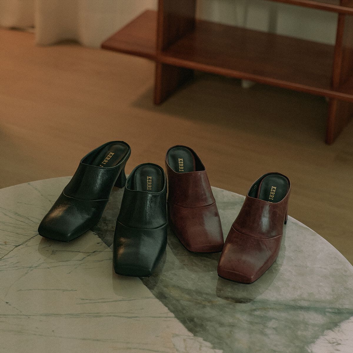 케리제이드(KERRIJADE) Tapering Mules_Black
