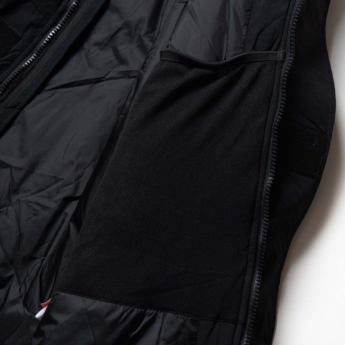 와이엠씨엘케이와이(YMCL KY) US LEVEL7 Type2 Monster Parka - Black
