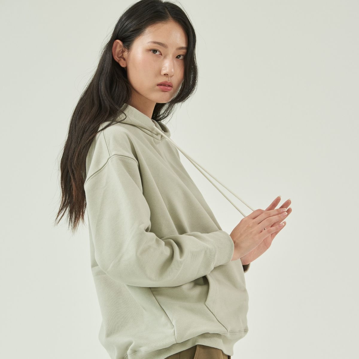 젠아더(ZNOTHER) 말티즈 헤비쭈리 후디 베이지