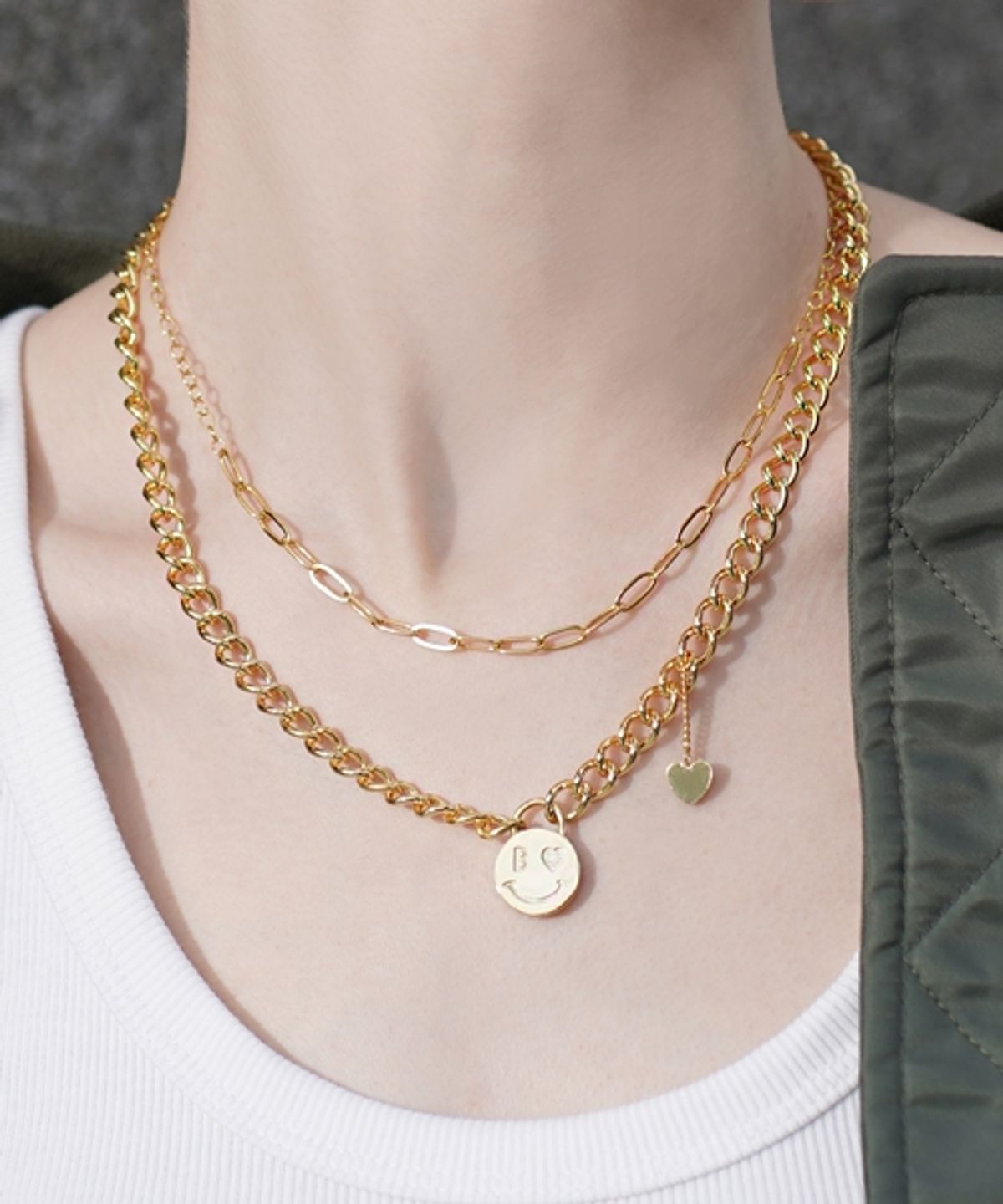 봉보(BONBEAU) Heart smile bold curve chain Necklace  하트 스마일 팬던트 볼드 클립 체인 목걸이