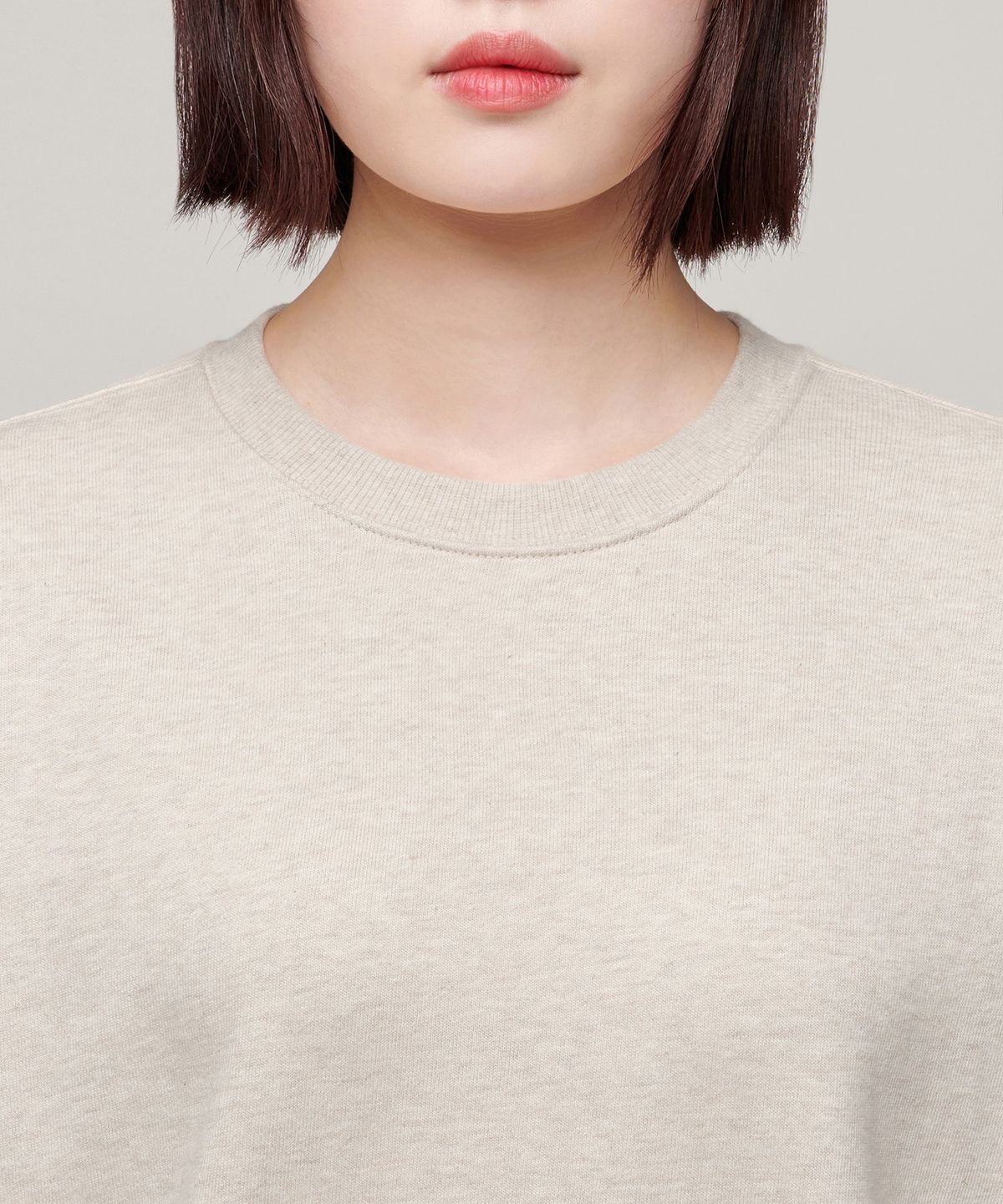 무신사 스탠다드 우먼(MUSINSA STANDARD WOMAN) 우먼즈 세미  오버사이즈 스웨트셔츠 [헤더 베이지]