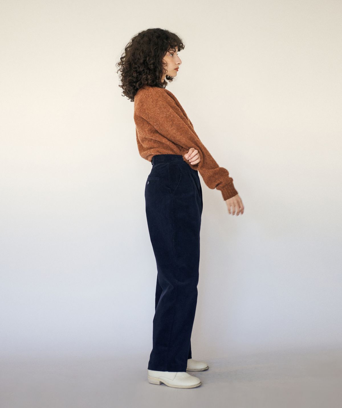 버나드밀즈(BERNARD MILLS) DOUBLE PLEATED CORDUROY PANTS - NAVY