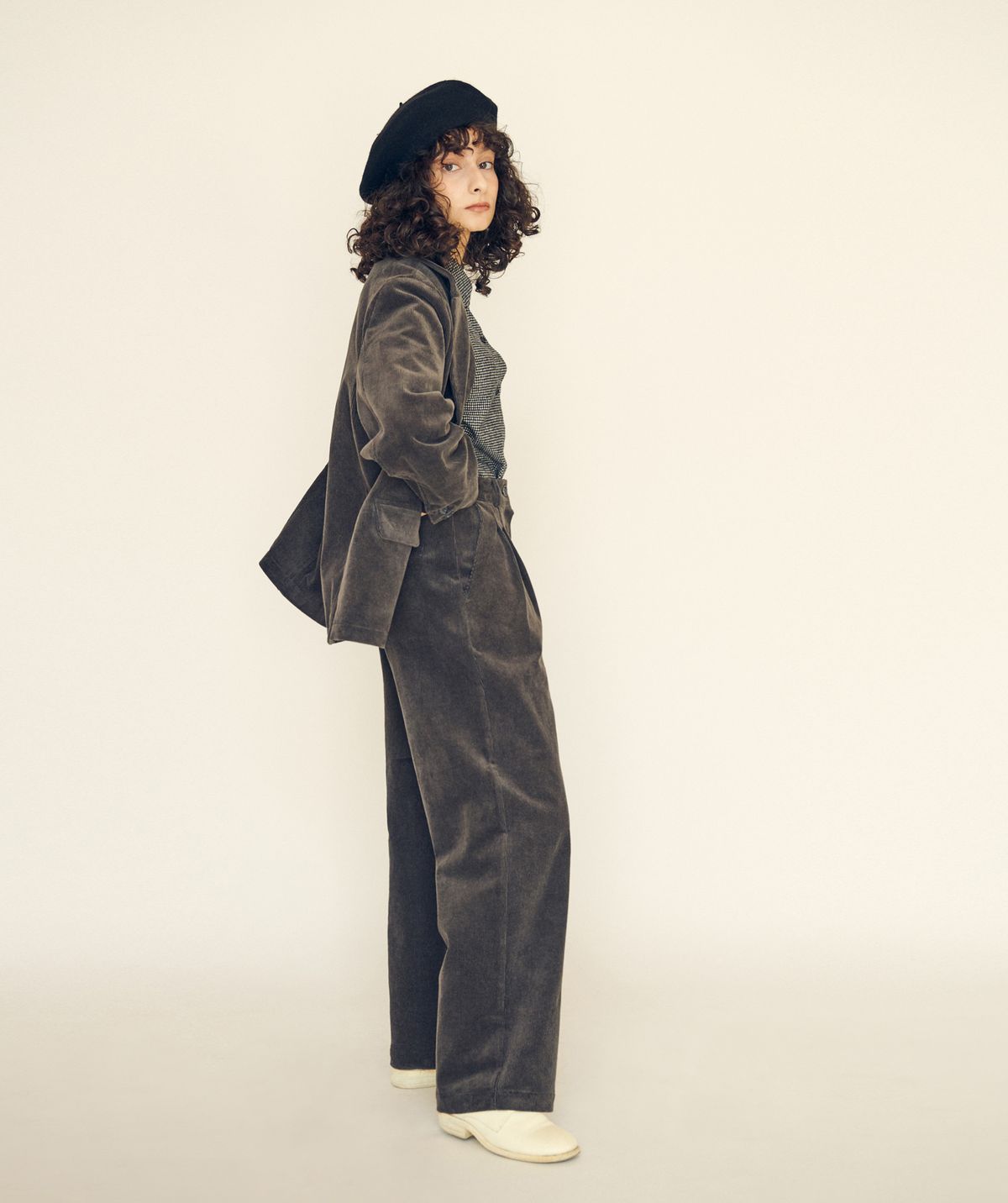 버나드밀즈(BERNARD MILLS) THREE BUTTON CORDUROY JACKET - CHARCOAL GRAY
