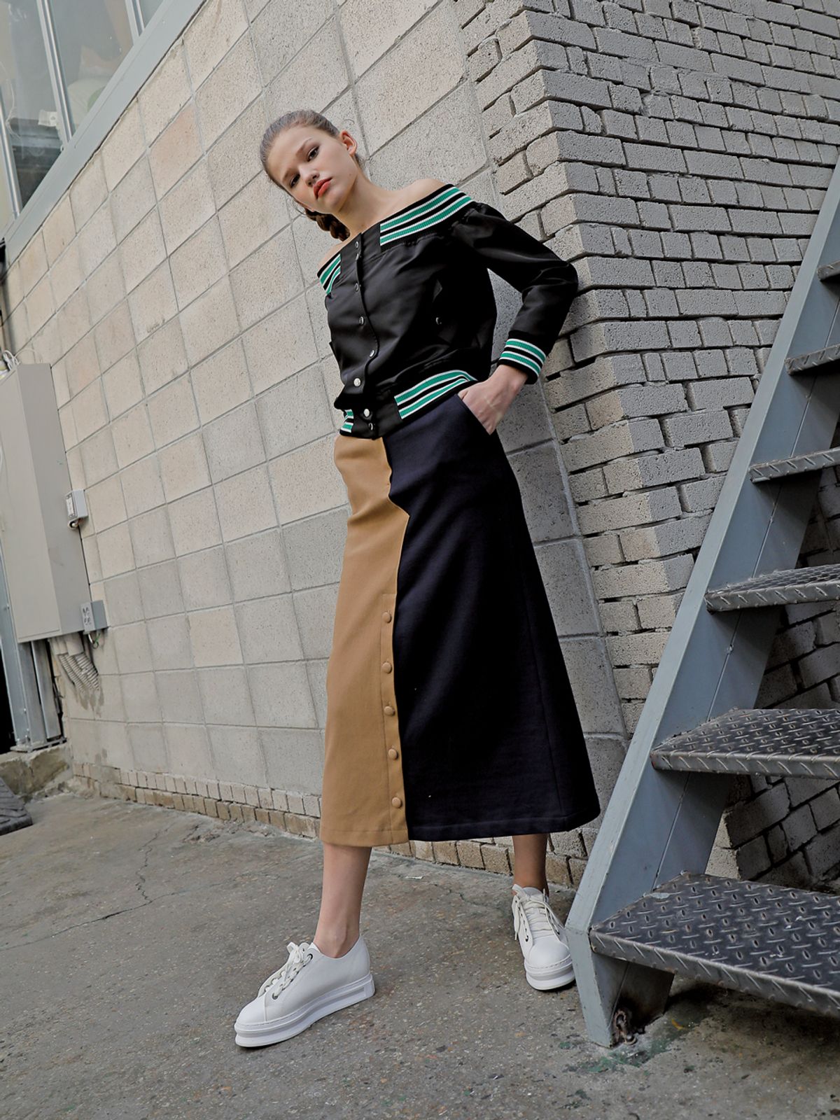 느와(NOIR) Off Jumper