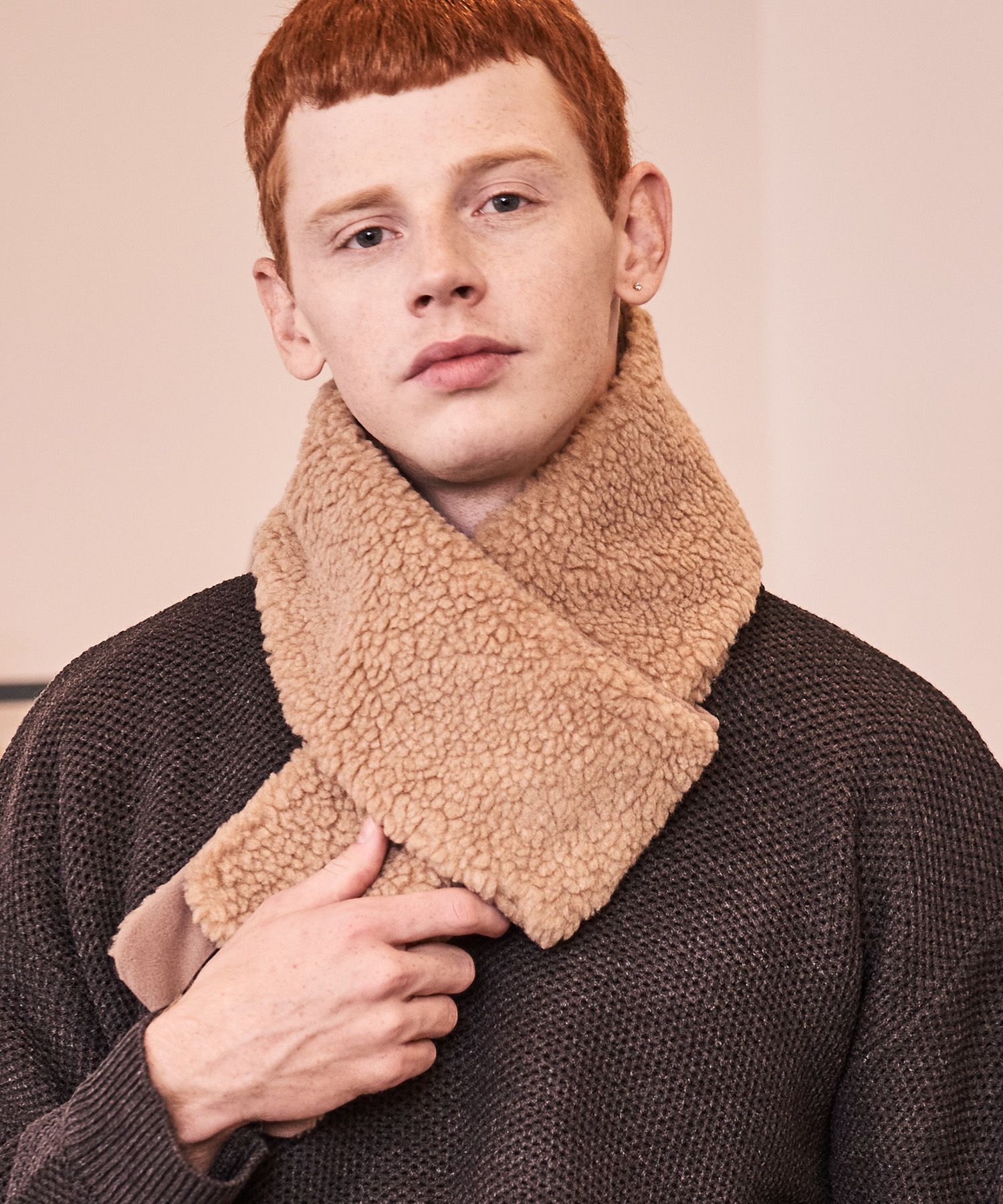 SUMARI　ボアマフラー　BOA MUFFLER　美品　使用わずかです♩ MUSINSA公式 | AWESOME STUDIO Reversible Boa Hair Muffler Gray