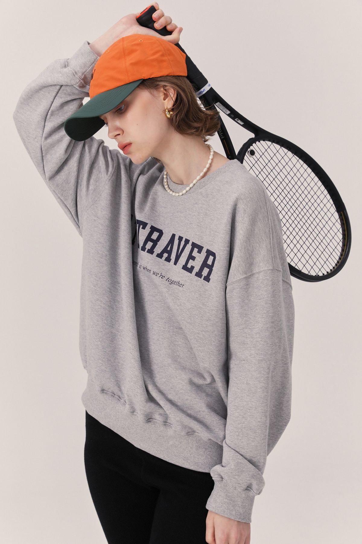 아뜨라베르(ATTRAVER) 베르 스웻셔츠 그레이