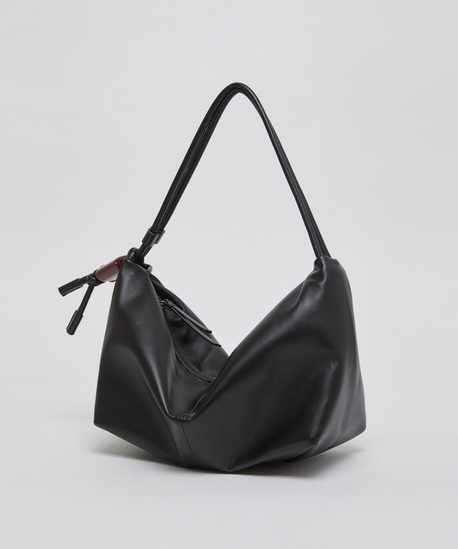 MUSINSA | Archivépke Ridge shoulder bag(Deep sleep)_OVBAX26004BLK