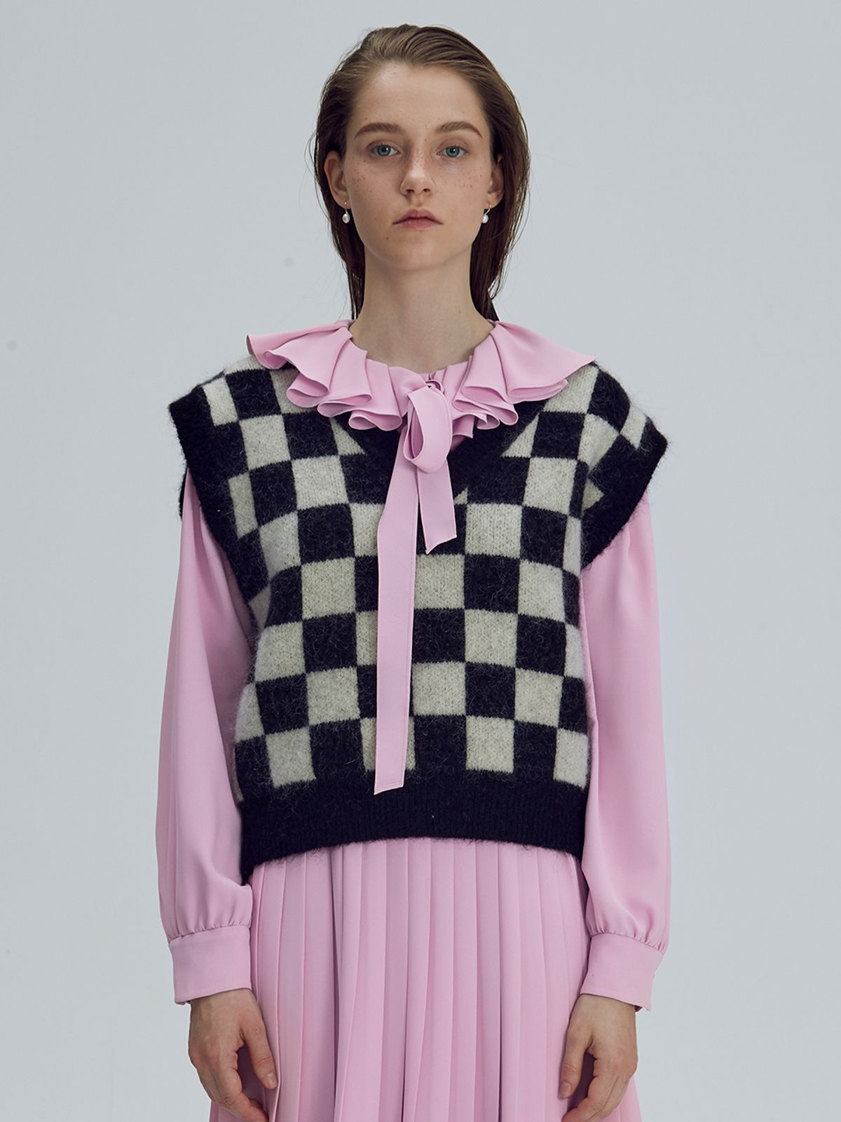비뮤즈맨션(BEMUSE MANSION) Kid-mohair checkerboard vest - Black