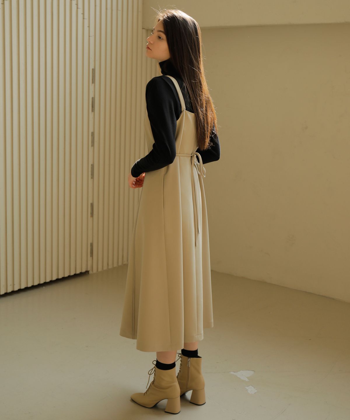 폴앤앨리스(PAUL&ALICE) CAMISOLE DRESS / BEIGE
