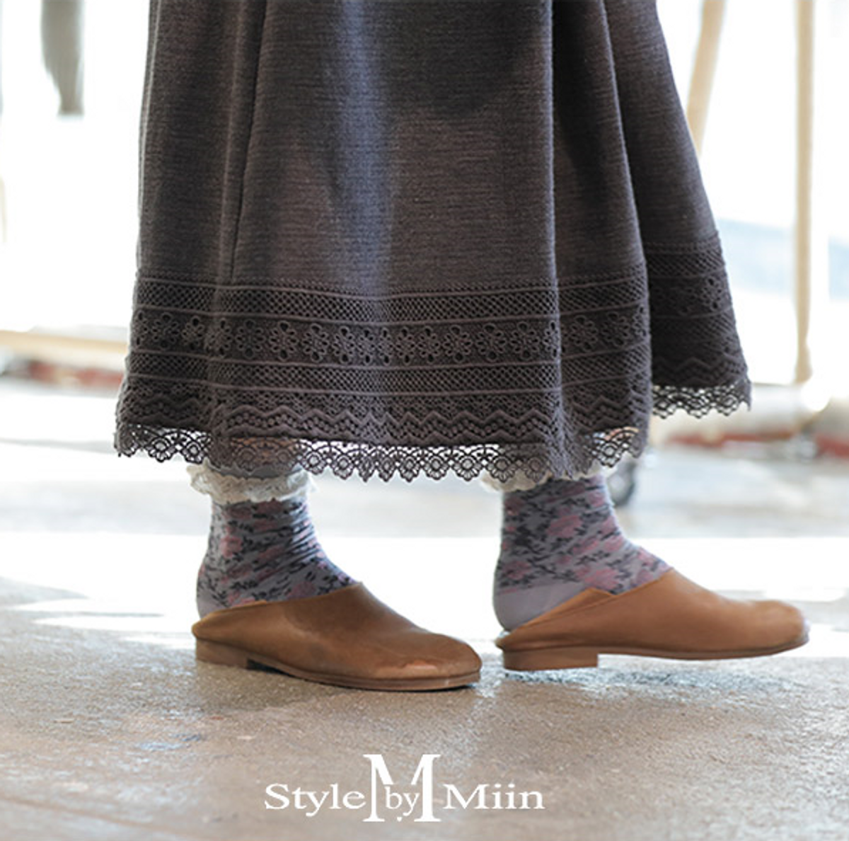 스타일바이미인(STYLEBYMIIN) 미카레이스스커트