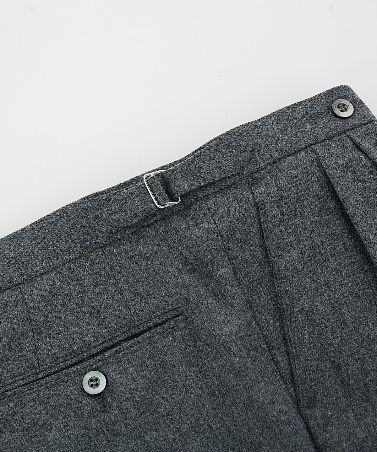 벨리프(BELLIEF) Wool Flannel two tuck pants (Grey)