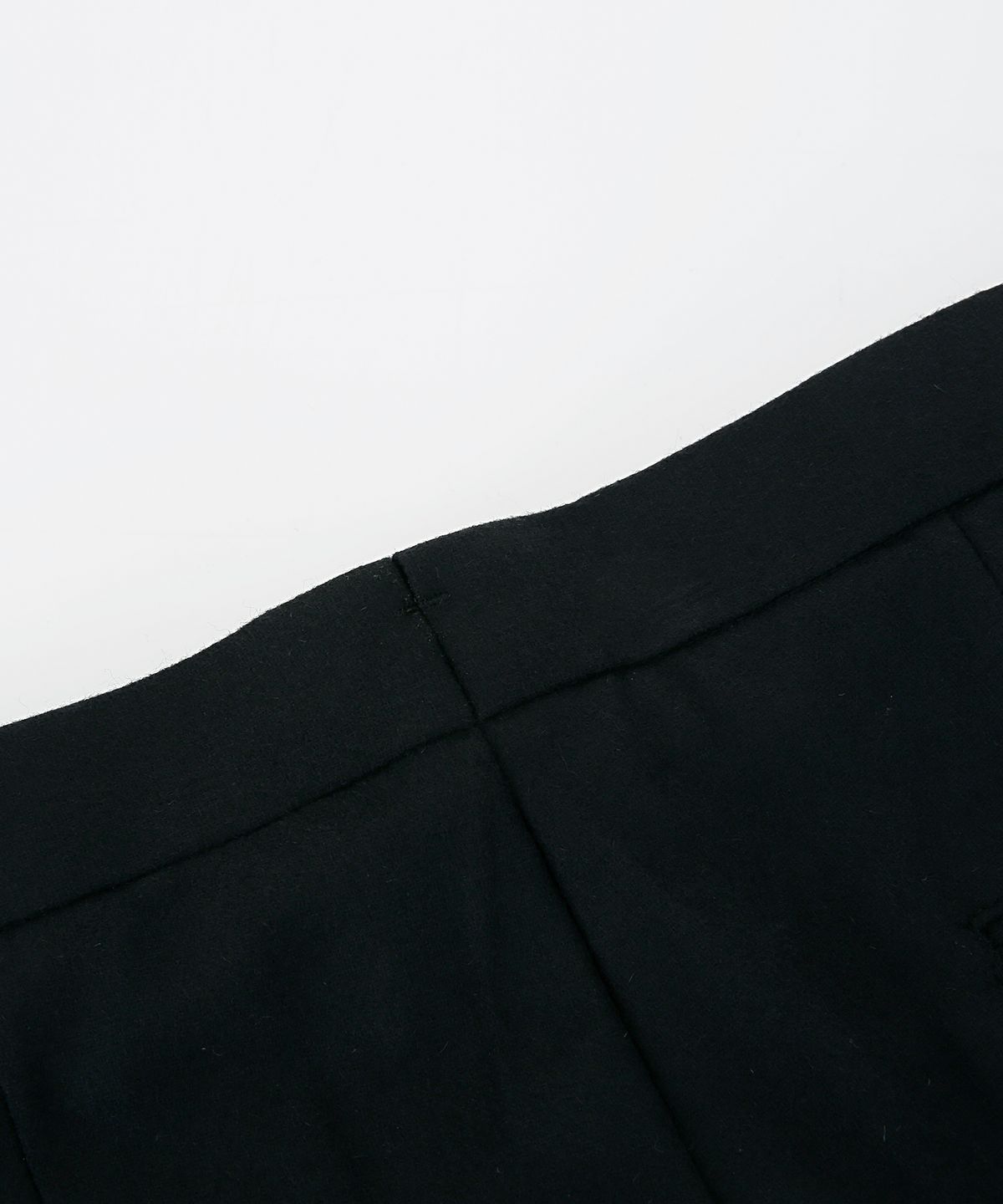 벨리프(BELLIEF) Wool Flannel two tuck pants (Black)