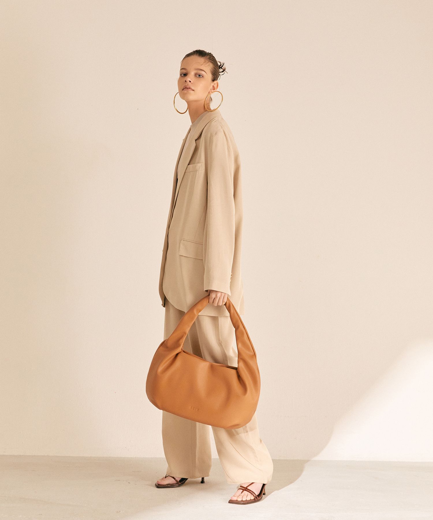 【BBYB】21FW★ Curve Shoulder Bag Designer fashion, Seoul-fully created | W Concept