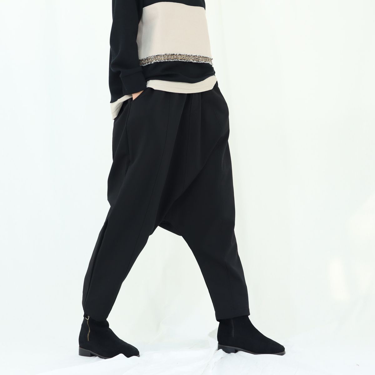 올강 디자인 스튜디오(ALL KANG DESIGN STUDIO) 아방가르드 배기팬츠