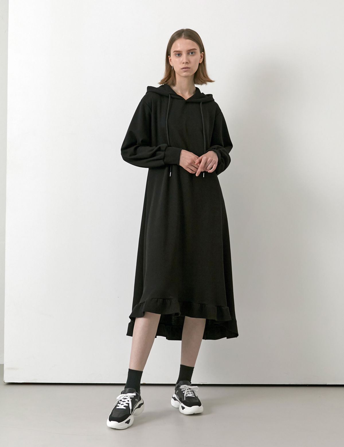 아방(AVANT-G) Hooded Frill Long Dress - Black (기모)