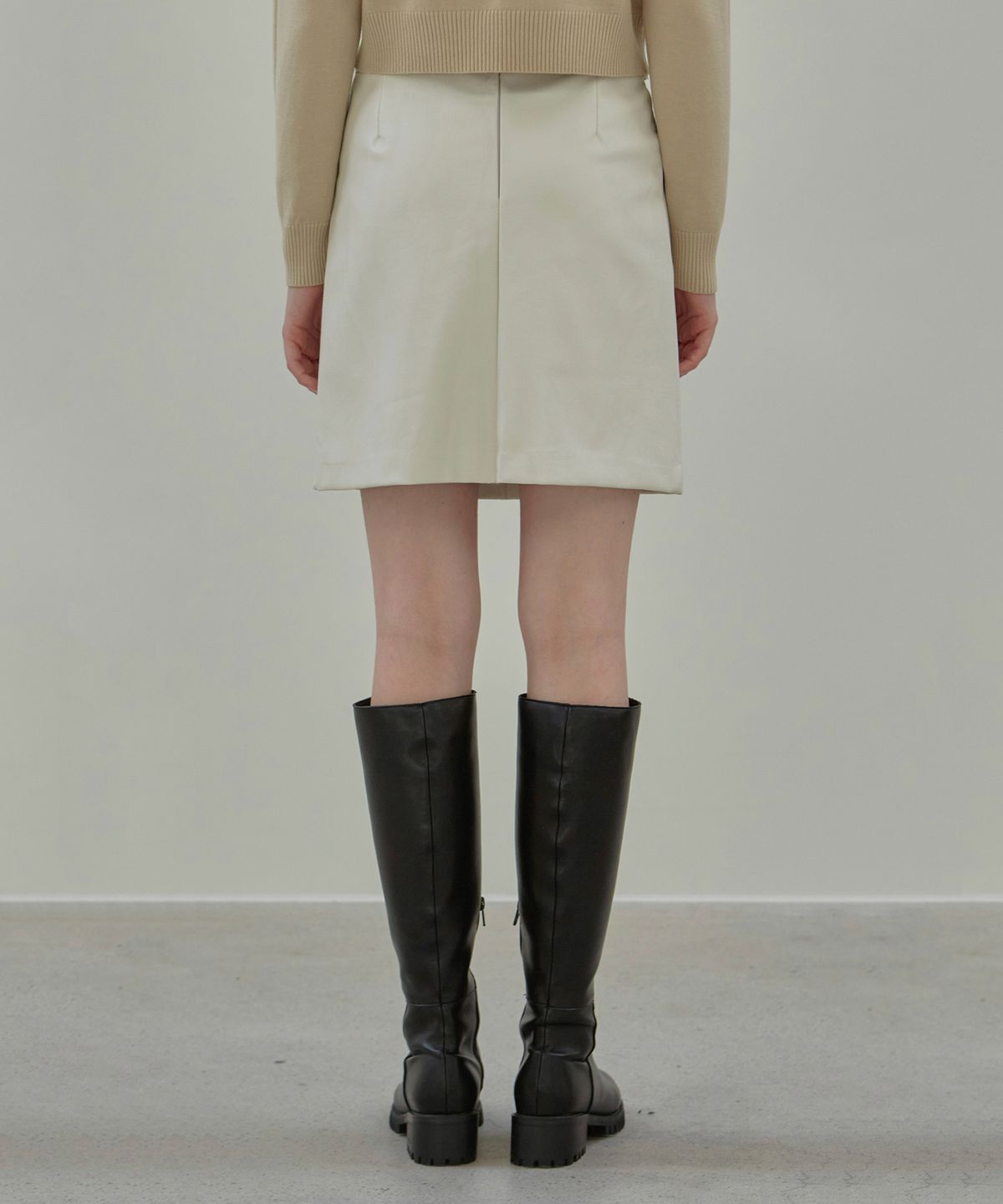 닉앤니콜(NICK&NICOLE) LEATHER MINI SKIRT_IVORY