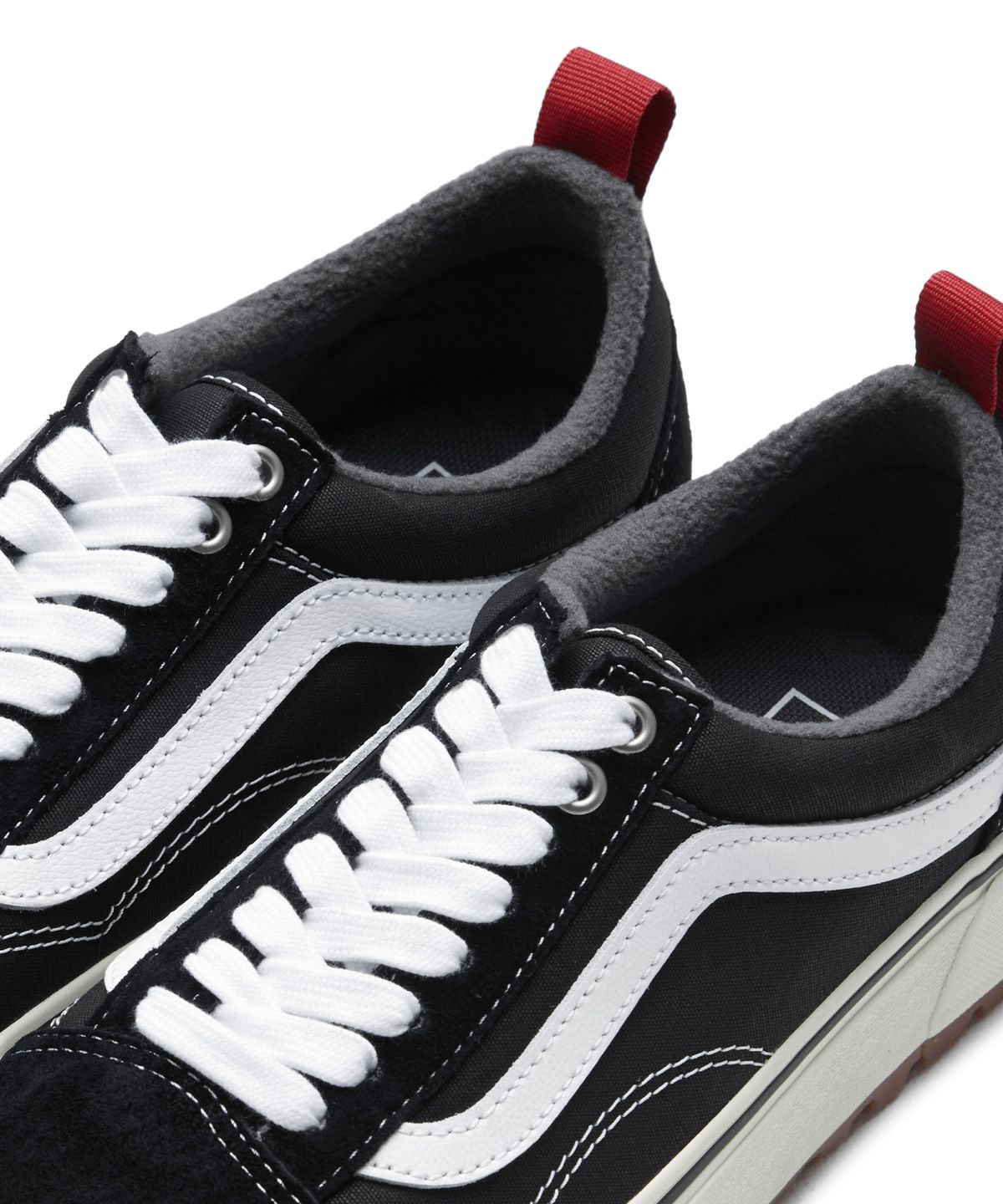 반스(VANS) 올드스쿨 MTE-1 - 블랙:화이트 / VN0A5I12Y281