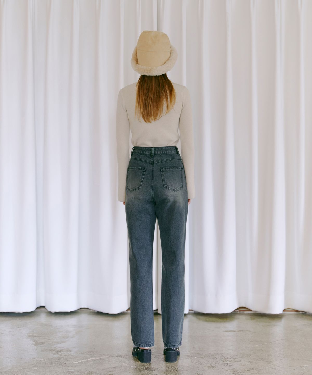 에트몽(ETMON) Bell Sleeve Knit Top  Beige