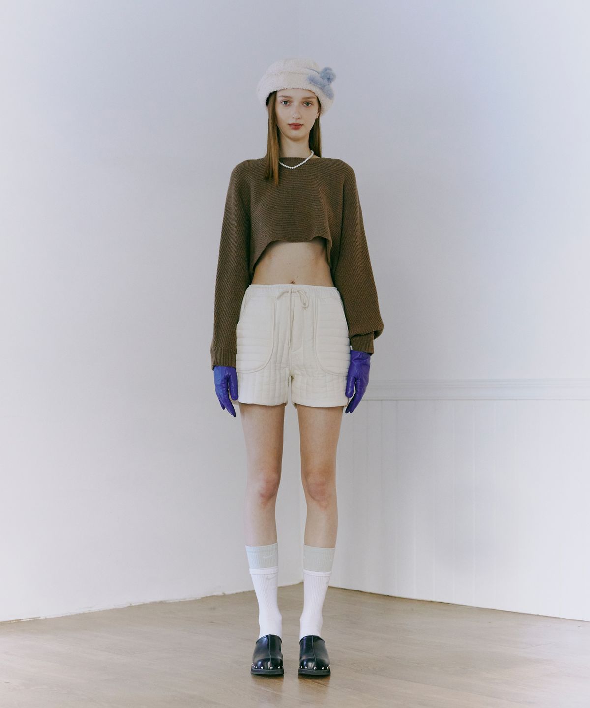 에트몽(ETMON) Round Crop Knit Top  Brown