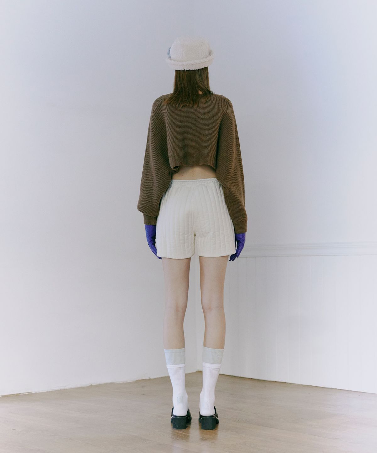 에트몽(ETMON) Round Crop Knit Top  Brown