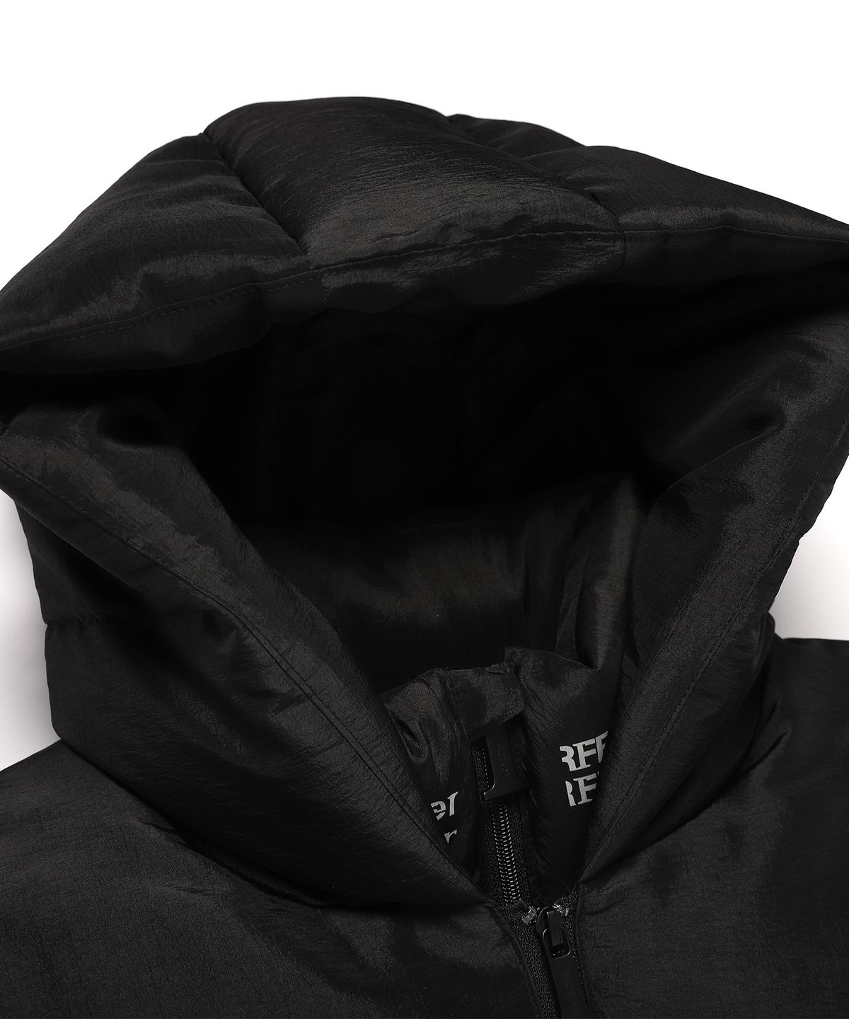 일레딧(ILLEDIT) MATTE DOUBLE ZIP UP SHORT PUFFER BLACK