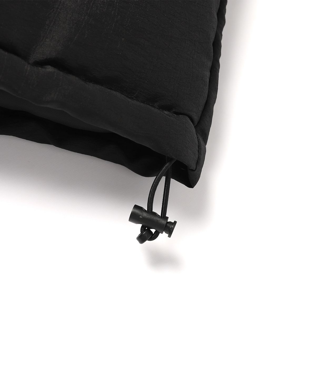 일레딧(ILLEDIT) MATTE DOUBLE ZIP UP SHORT PUFFER BLACK