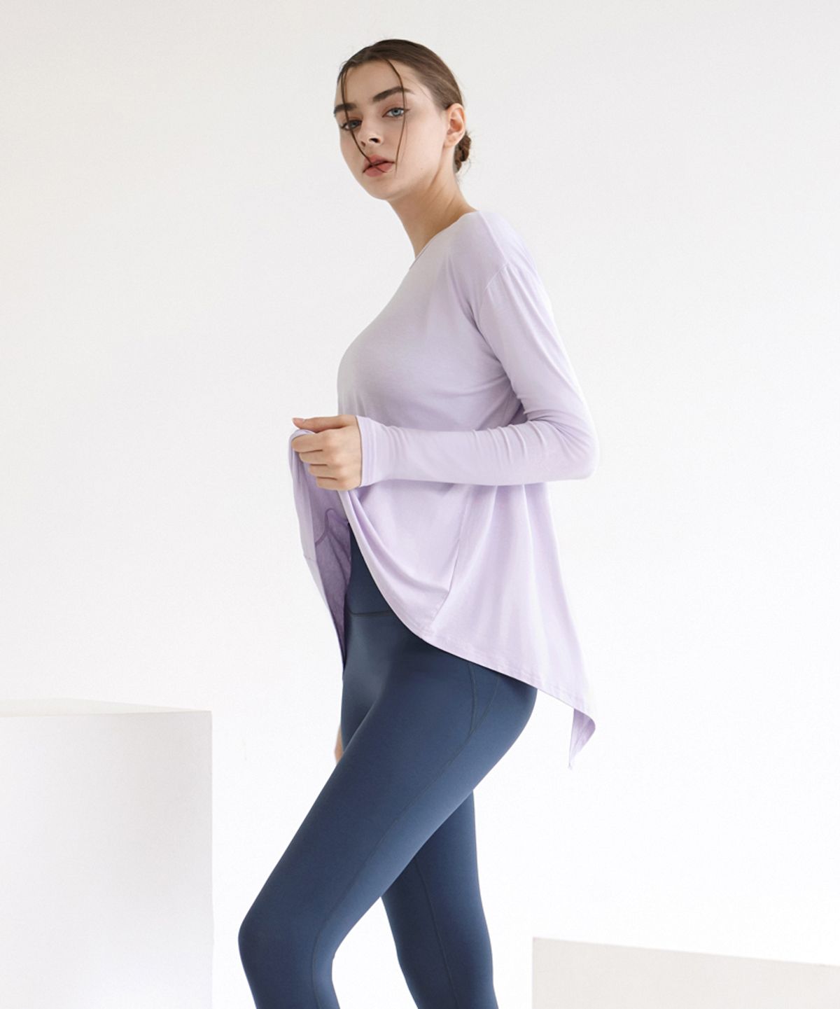 데비웨어(DEVIWEAR) 파르팔라 롱슬리브 DEVI-T0069-라벤더