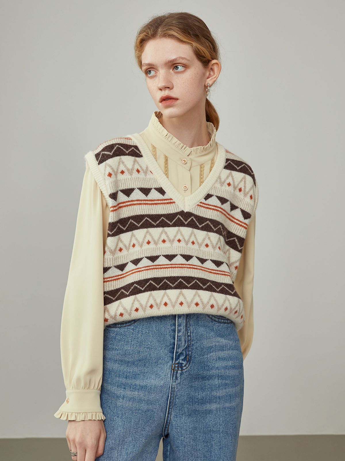 웬스데이딜라잇(WEDNESDAY DELIGHT) Wendy pattern knit vest_beige
