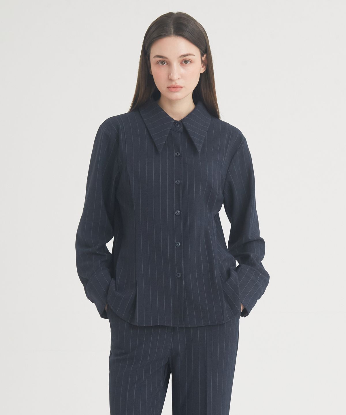 프라이하잇(THEFRHT) Wool Stripe Pintuck Shirt (Navy)