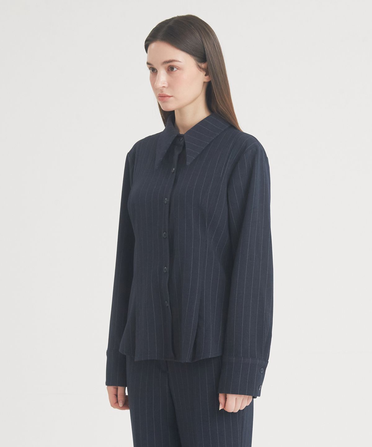 프라이하잇(THEFRHT) Wool Stripe Pintuck Shirt (Navy)