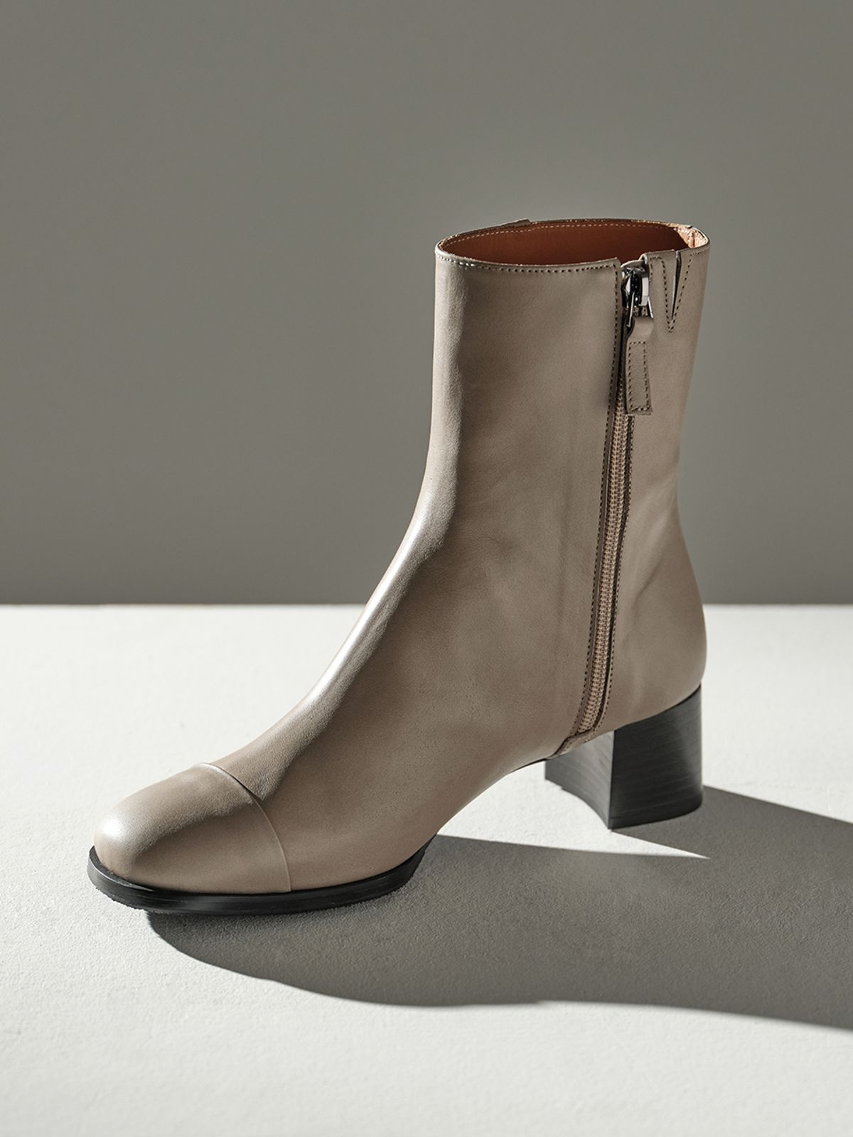 흰(HEENN) OVER THE ANKLE_GREY