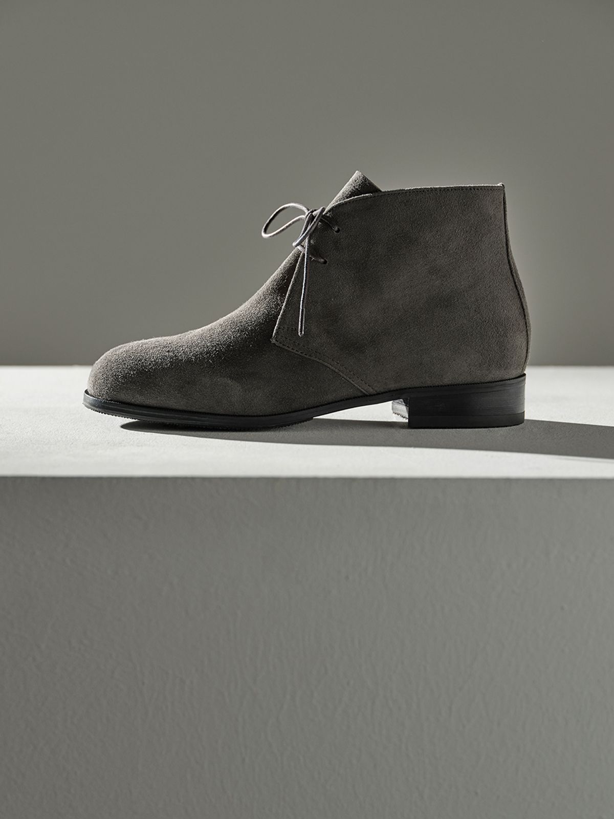 흰(HEENN) CHUKKA BOOTS_SUEDE GREY