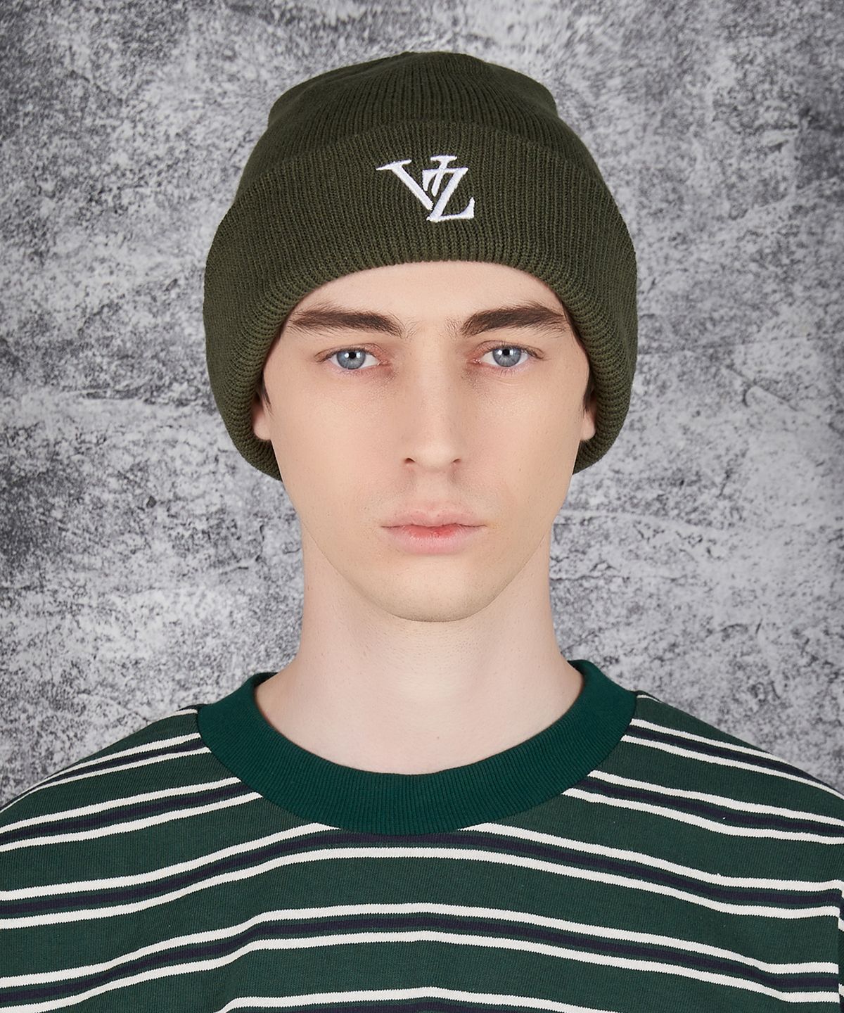 바잘(VARZAR) 3D 모노그램 비니 카키