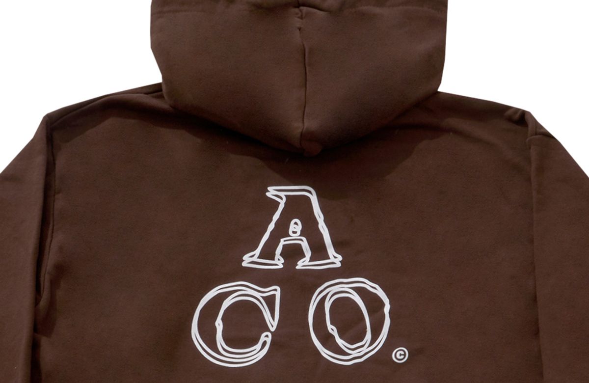 어퍼스트로피 콤마(APOSTROPHE COMMA) 더블 ACO 로고 후디 (브라운/화이트)