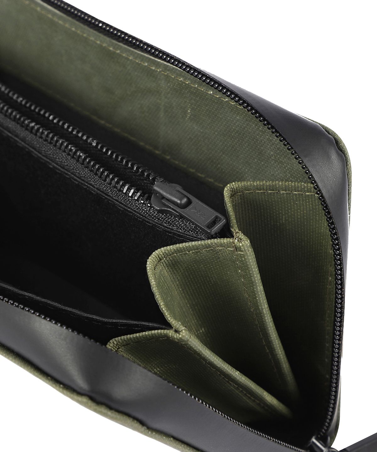 카네이테이(KANEITEI) BERLIN LETTERING ZIP WALLET L (OLIVE DRAB) / UPCYCLED