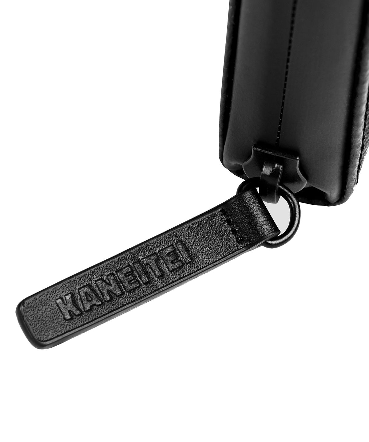 카네이테이(KANEITEI) BERLIN LETTERING ZIP WALLET M (OLIVE DRAB) / UPCYCLED