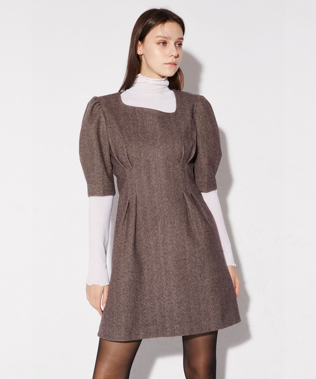 르세지엠(LESEIZEME) PUFF MINI DRESS - BROWN