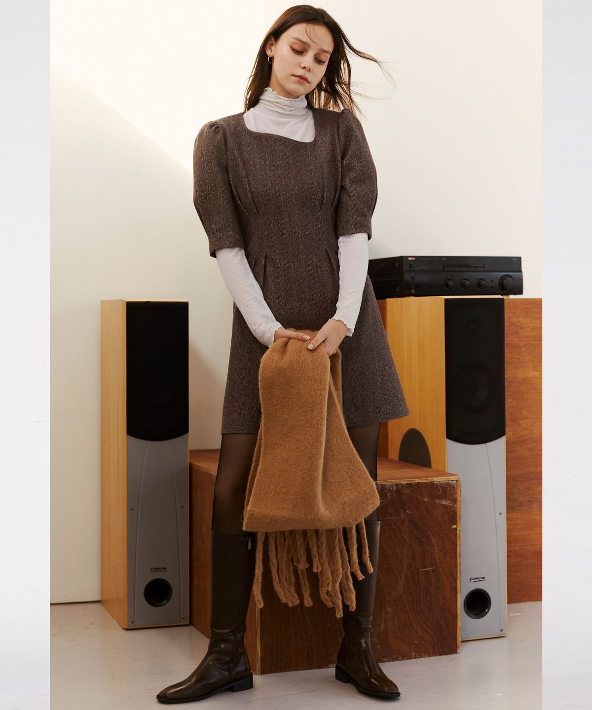 르세지엠(LESEIZEME) PUFF MINI DRESS - BROWN