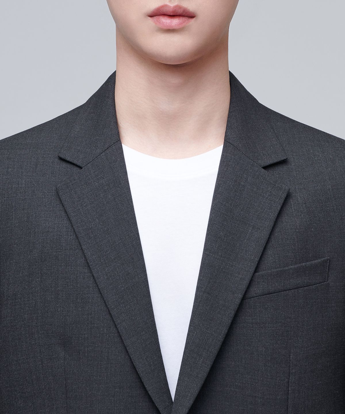 무신사 스탠다드(MUSINSA STANDARD) 릴렉스드 베이식 울 블레이저 [차콜 그레이]
