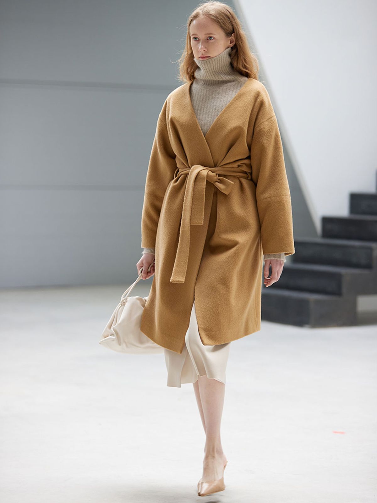 위메농(OUI MAIS NON) Wool alpaca minimal robe-coat